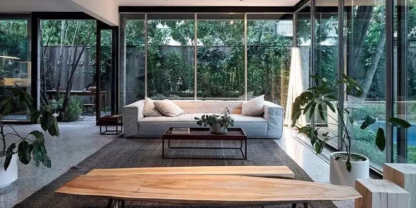 (تصاویر) آیا حاضرید در این جعبه شیشه ای زندگی کنید؟! 