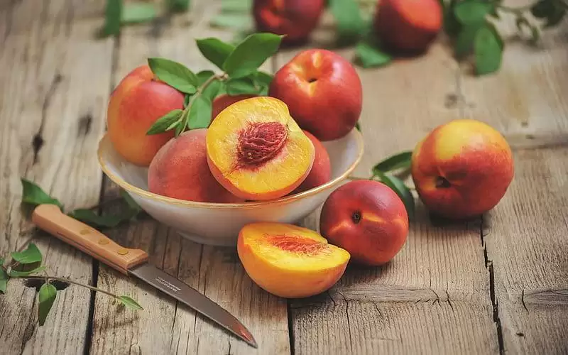 عکس از میوه های تابستانی