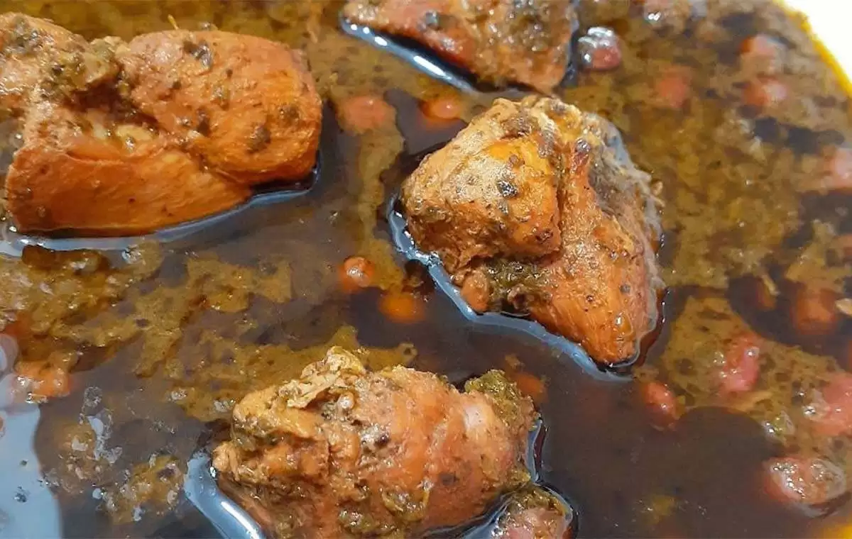 طرز تهیه قرمه سبزی؛ قلق های مهم برای جاافتادن آن