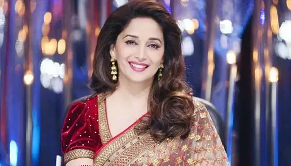 بیوگرافی مادوری دیکشیت