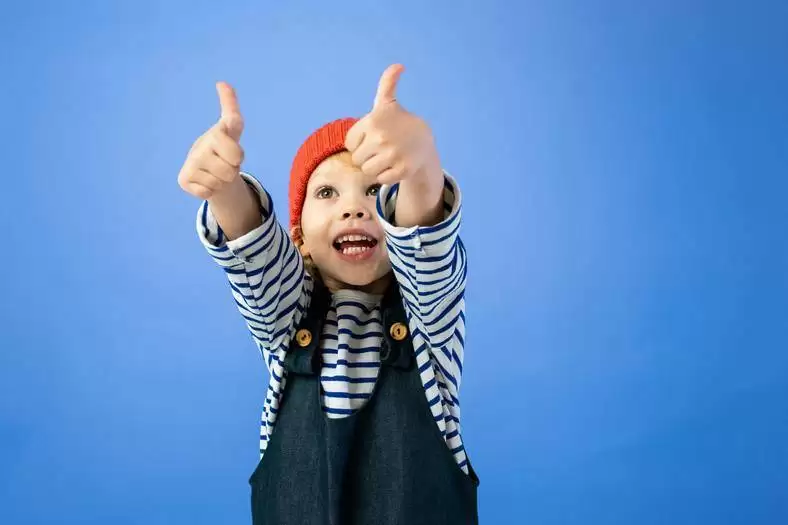 عکس بچه های بازیگوش