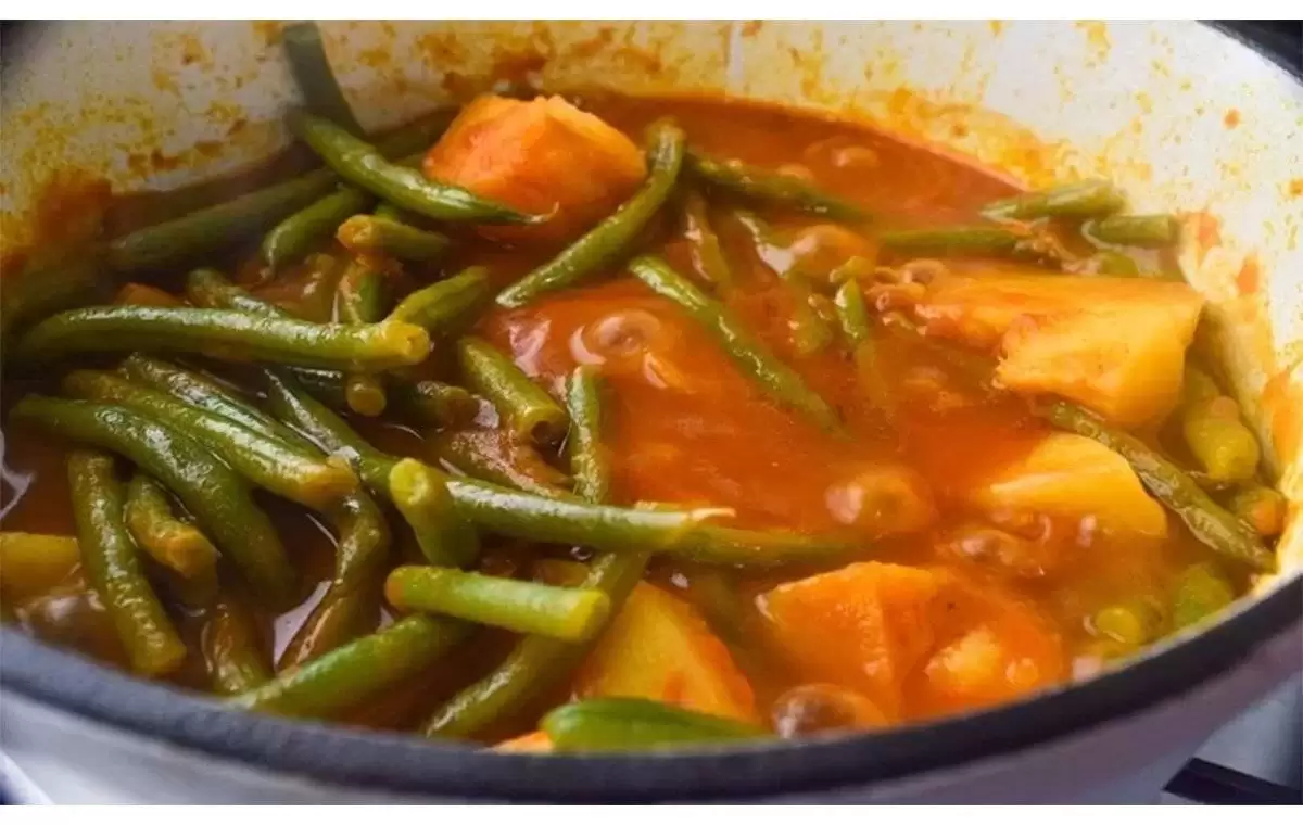 طرز تهیه خورشت لوبیا سبز به 5 روش