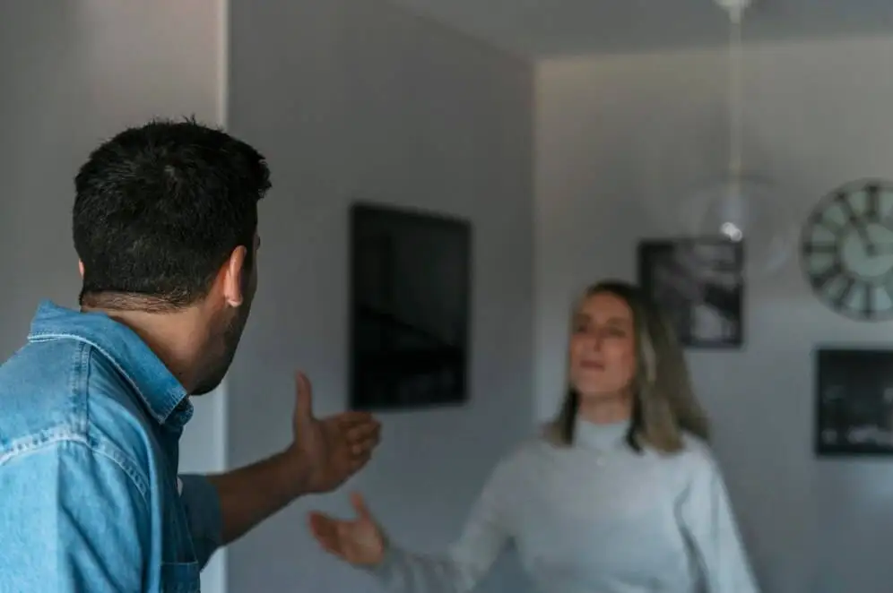 راهکار دانشگاه استنفورد برای حل درگیری های زناشویی که رابطه  عاطفی شما را شادتر می  کند