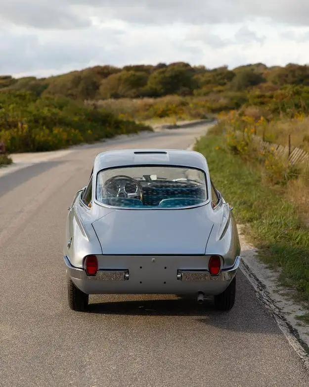 ( تصاویر) فیات-اوسکا 1500 آئرودینامیکا برلینتا؛ یکی از ارزشمندترین خودروهای کلاسیک ایتالیایی