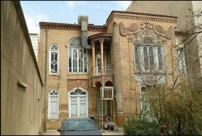 سفر به تهران قدیم؛ راز ساخت خانه های دو و نیم طبقه در تهران