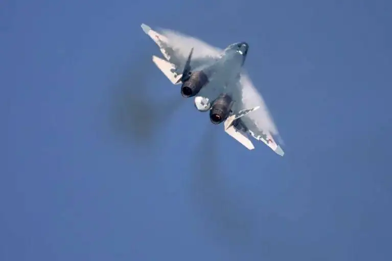 (تصاویر) سوخو su-57 در برابر چانگدو j-20؛ جنگنده روسی یا چینی؟
