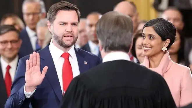 لحظه خاص تحلیف ترامپ؛ آقای ونس تو زندگی را بردی!