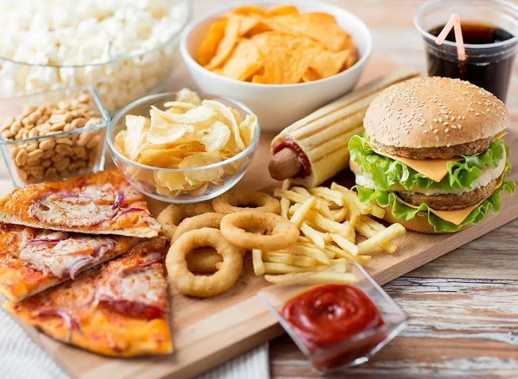 در این روزهای آلوده، غذای پرچرب نخورید!