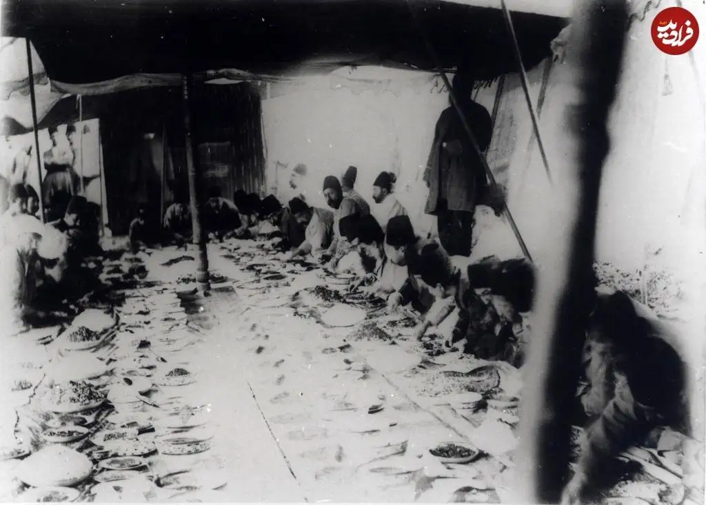 (تصاویر) سفر به عصر قاجار؛ از تقسیم پول در آبدارخانۀ مبارکه تا پلوخوری در باغ های سرخه حصار