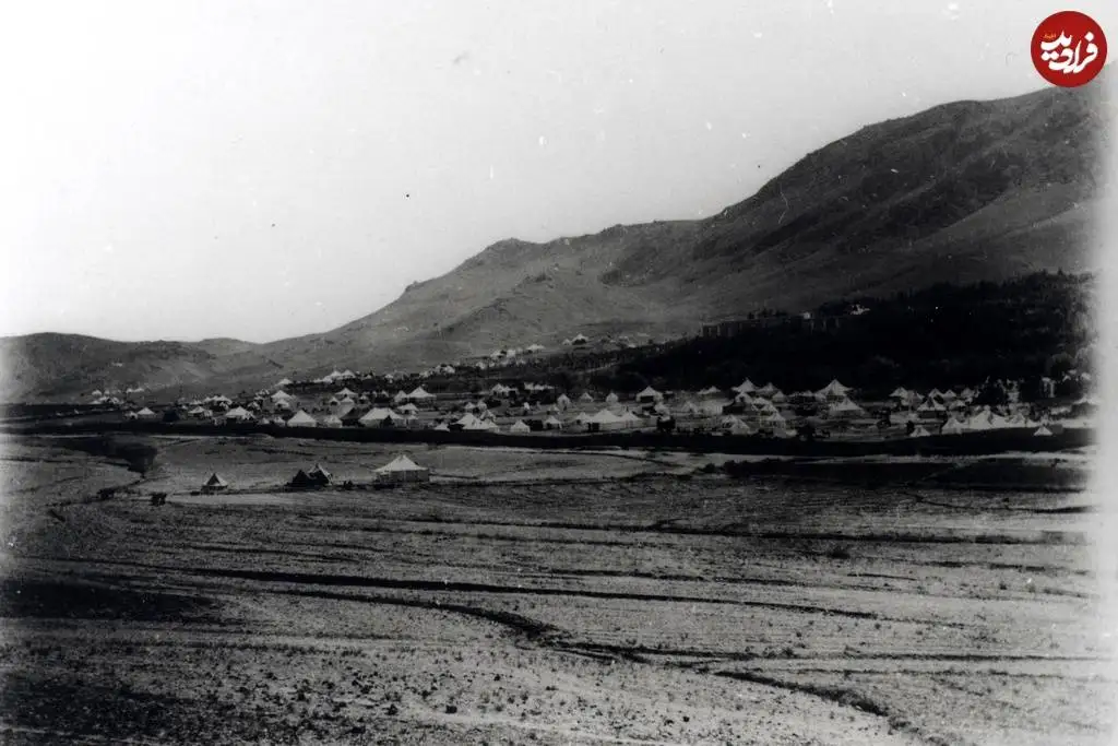 (تصاویر) سفر به عصر قاجار؛ از تقسیم پول در آبدارخانۀ مبارکه تا پلوخوری در باغ های سرخه حصار