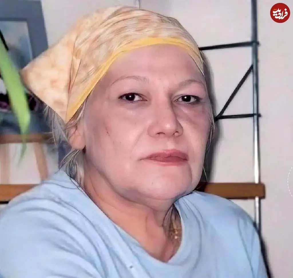 (عکس) سفر در زمان؛ «گوگوش و پسرش» با کلاه پلنگی در دهه 50؛ الهه در کهنسالی