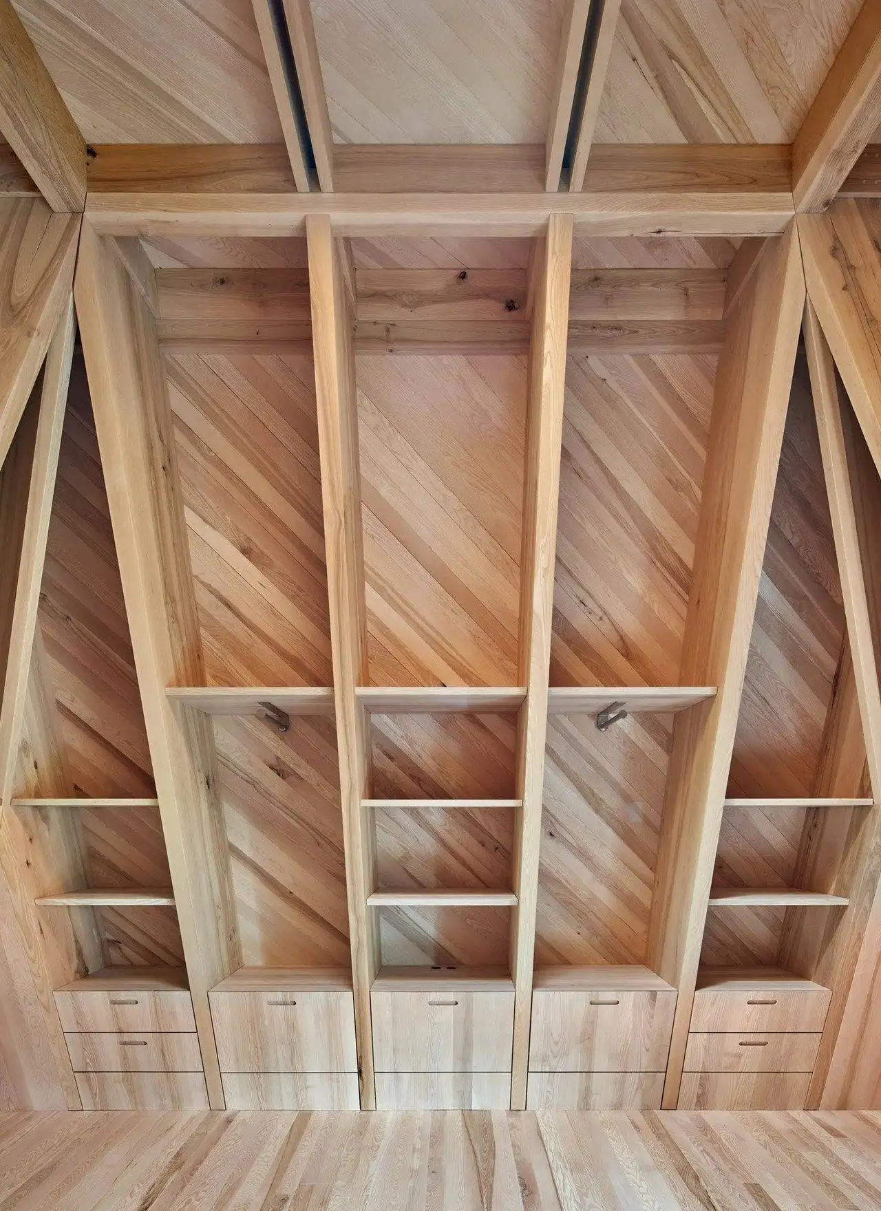 ( تصاویر) 80 متر خانه که با فکر ساخته شده است! 