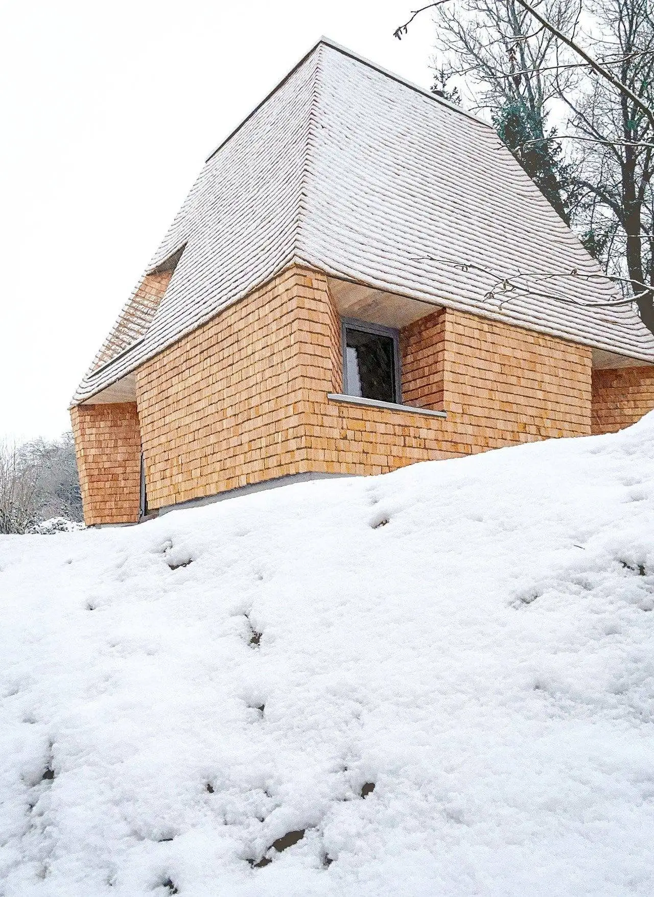 ( تصاویر) 80 متر خانه که با فکر ساخته شده است! 