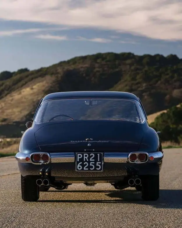 ( تصاویر) فراری 400 سوپرآمریکا؛ فقط 47 دستگاه در جهان 