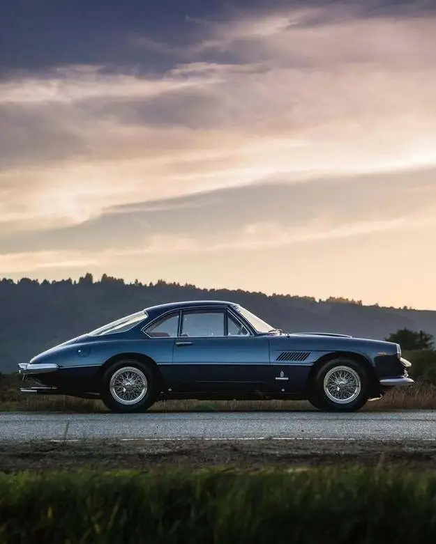 ( تصاویر) فراری 400 سوپرآمریکا؛ فقط 47 دستگاه در جهان 