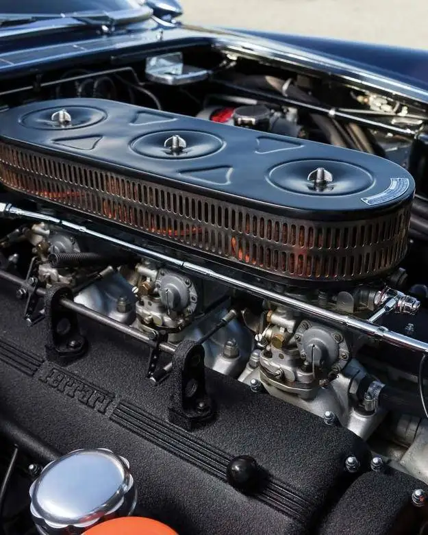 ( تصاویر) فراری 400 سوپرآمریکا؛ فقط 47 دستگاه در جهان 