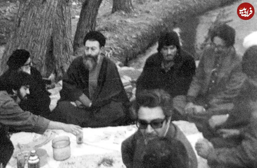 عکس؛ سفر در زمان؛ «بنی صدر، بهشتی و طالقانی» در اطراف سنندج»؛ اسفند 57