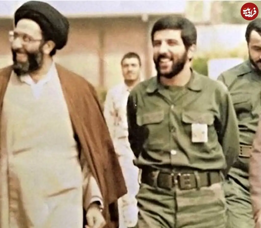 عکس؛ سفر در زمان؛ «عزت الله ضرغامی با لباس نظامی در جبهه»؛ دهه 60