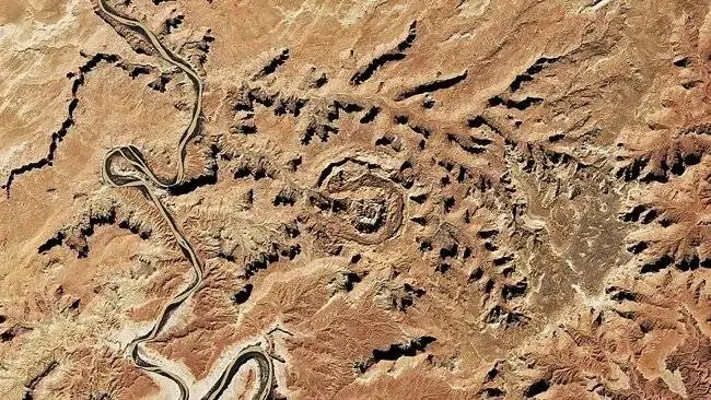 عکس؛ بررسی سازه  یوتا؛ معمای علمی دوگانه ای که هنوز حل نشده!
