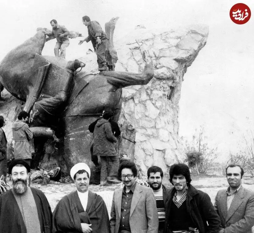 عکس؛ سفر در زمان؛ «بنی صدر در کنار بهشتی و هاشمی رفسنجانی» در سفر به کردستان؛ سال 58