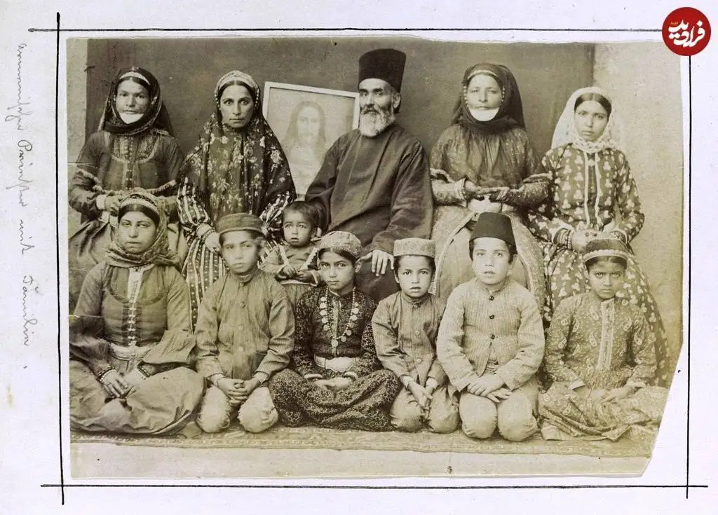 تصاویر؛ سفر به عصر قاجار؛ از «عکس یادگاری دختران ارمنی» تا «خانوادۀ زرتشتی و سماورشان»