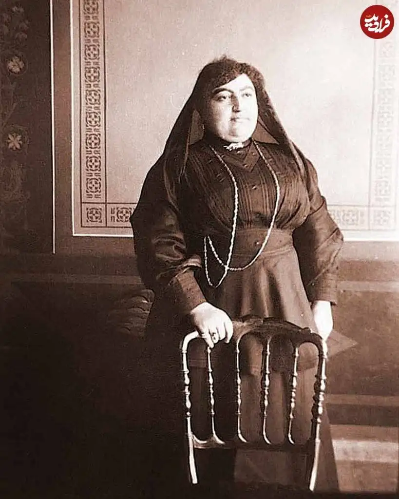 عکس؛ سفر در تاریخ؛ «مادر احمدشاه در جوانی»؛ اواخر دهه 1280