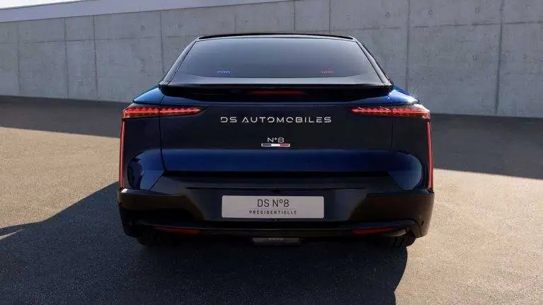 تصاویر؛ دی اس n°8 برقی، خودروی جدید رئیس جمهور فرانسه