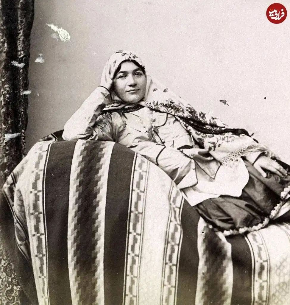 تصاویر؛ سفر به عصر قاجار؛ از «دخترِ نخ ریس» تا «عروس و داماد نوجوان»