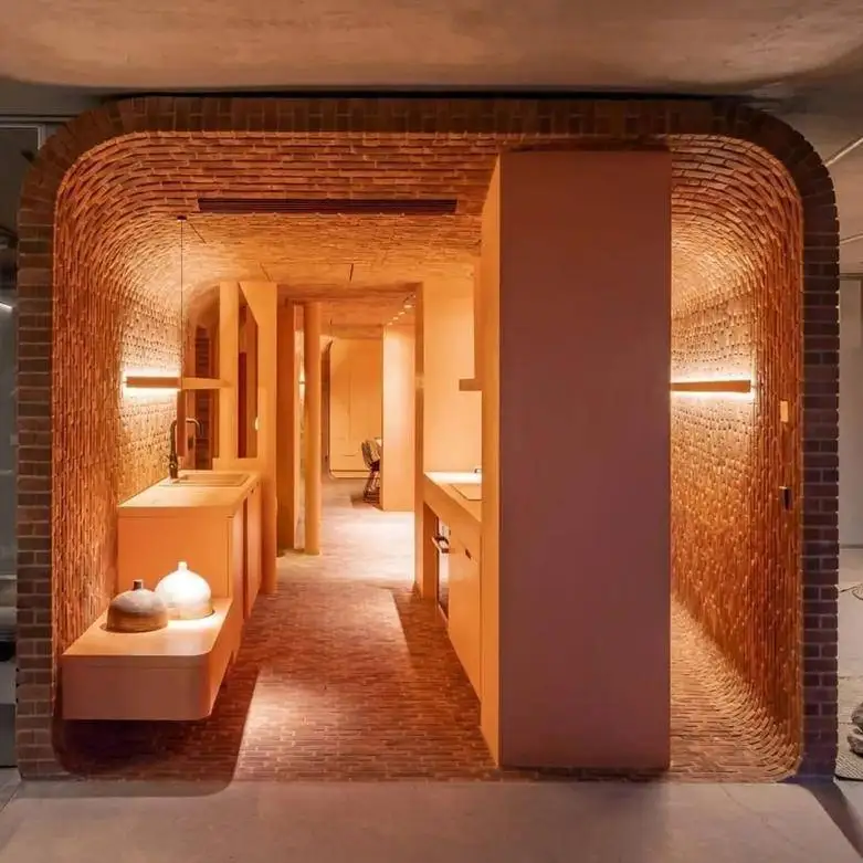 تصاویر؛ "پاکت میانی" ؛ هنرنمایی معمار ایرانی و رتبه نخست جایز ملی آجر در بخش بازسازی