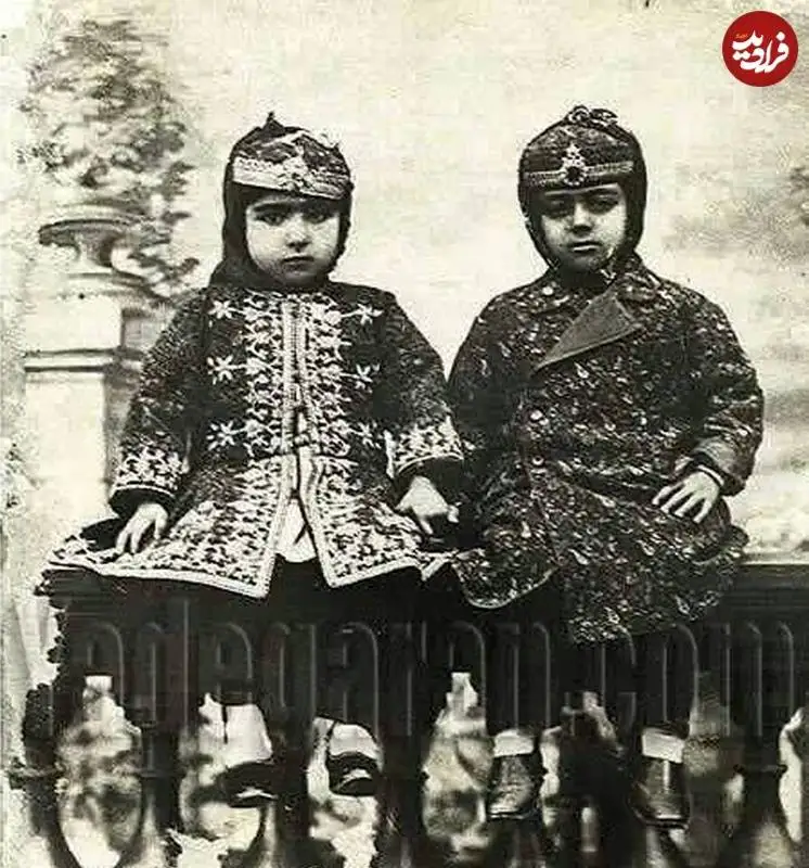 عکس؛ سفر به تاریخ؛ «اخترالدوله» دختر ناصرالدین شاه و همسر آینده اش «ملیجک» در 6 سالگی