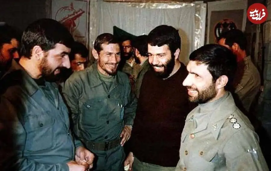 عکس؛ سفر در زمان؛ «رحیم صفوی، محسن رضایی و صیاد شیرازی» بعد یک جلسه نظامی؛ دهه 60