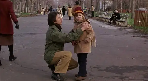 جهان چهل سال است برای این فرزند طلاق، گریه می کند!