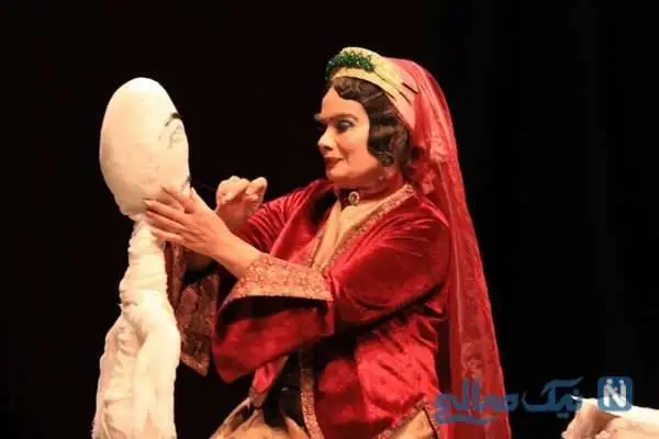 چهره های مشهور در آخرین روز هفته / همسر مجید مظفری؛ اصفهان گردی سامان احتشامی و همسرش؛ نگار جواهریان در سریال وحشی؛ عاطفه رضوی در نمایش امرملوکانه؛ مزار ابدی برادر شهره سلطانی؛ آترین عباسی و منوچهر هادی