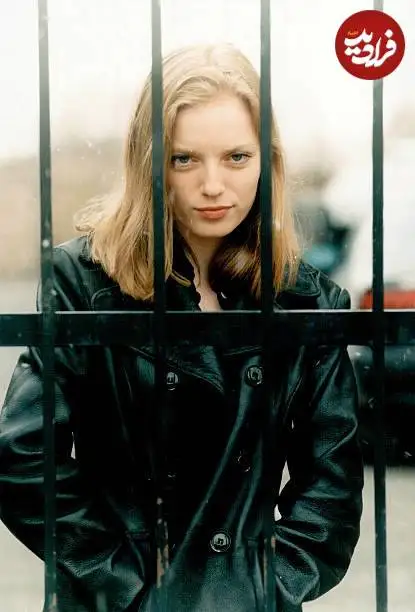 عکس؛ سفر در زمان؛ «سارا استنلی سریال قصه های جزیره» در 19 سالگی؛ سال 1377