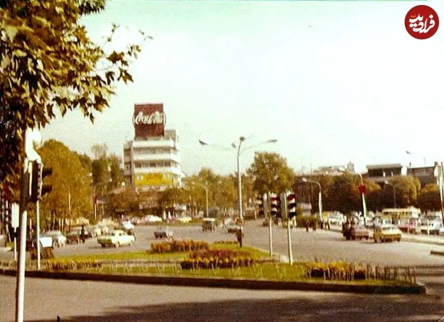 عکس؛ سفر در زمان؛ شکل و شمایل «میدان تجریش» در سال 1356