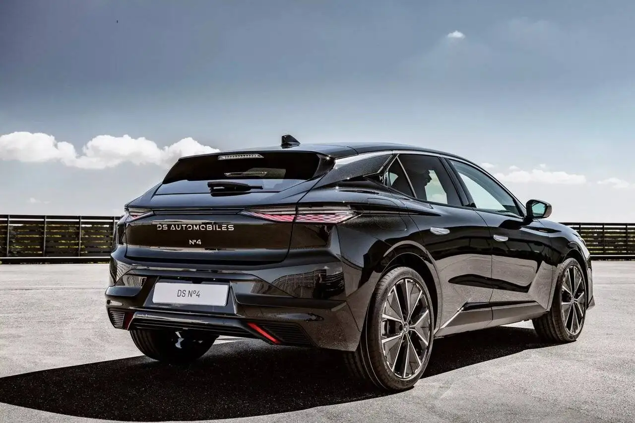 تصاویر؛ رونمایی از ماشین لوکس فرانسوی با یک طراحی خاص