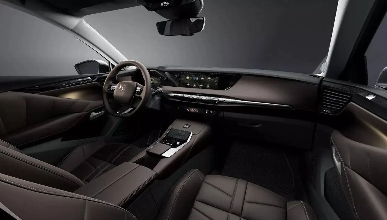 تصاویر؛ رونمایی از ماشین لوکس فرانسوی با یک طراحی خاص