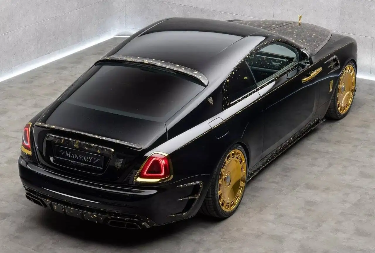 تصاویر؛ وقتی طلای 24 عیار، به رولزرویس معنا می دهد! خودروی مافیایی منصوری معرفی شد