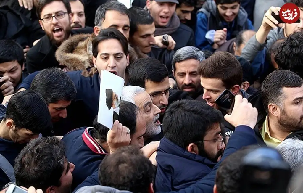 عکس؛ سفر در زمان؛ «سردار سلیمانی در مراسم تشییع هاشمی رفسنجانی»؛ سال 95