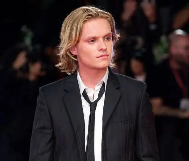 تصاویر؛ عکس های  شخصی، زندگی خصوصی و بیوگرافی تام گلین کارنی