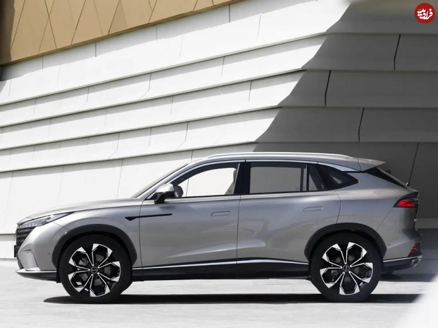 شاسی بلند «رووی erx5» در برابر «بی وای دی سانگ پلاس»؛ کدام بهتر است؟