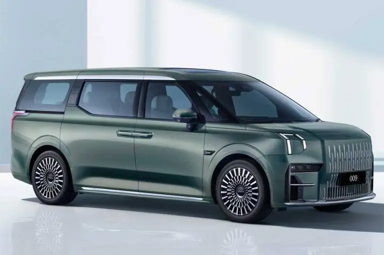 تصاویر؛ زیکر x در ژاپن؛ برند لوکس چینی وارد رقابت با بزرگان می شود