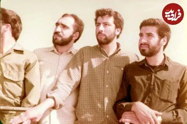 عکس؛ سفر در زمان؛ «سیدابراهیم رئیسی در جوانی و با لباس شخصی در کنار دوستان»؛ دهه 60