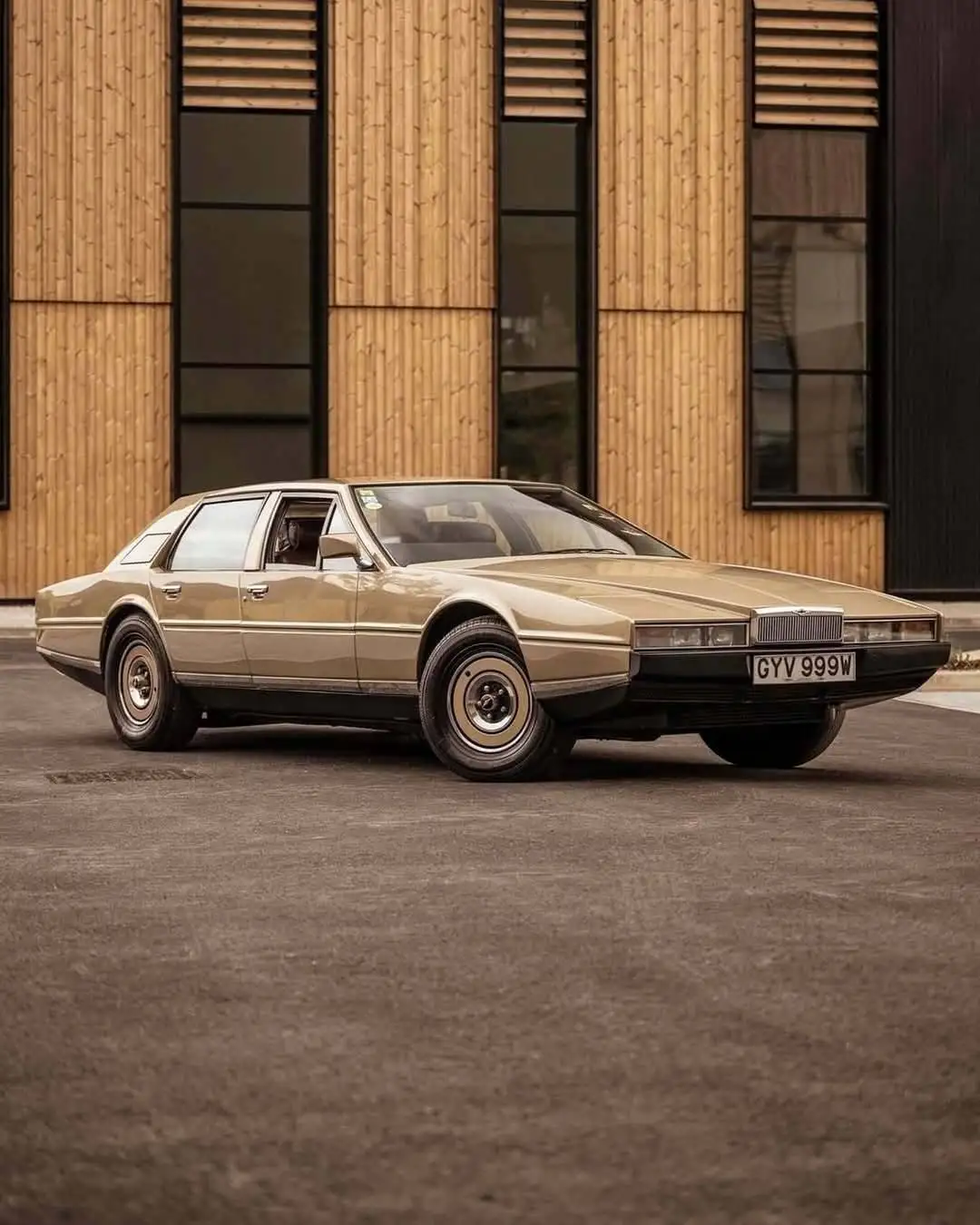 تصاویر؛ سدان فضایی دهه 70 که از زمان خود خیلی جلوتر بود 