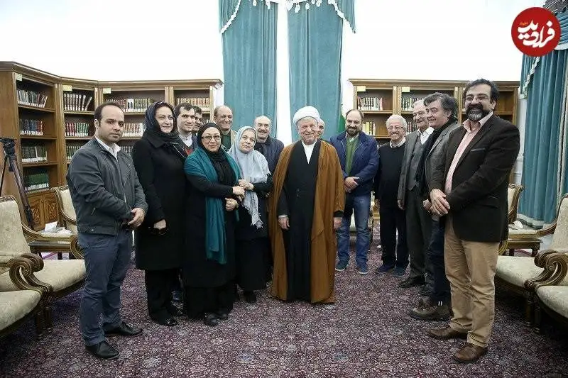 عکس؛ سفر به تاریخ؛ «مریم امیرجلالی» در دیدار با «هاشمی رفسنجانی»؛ سال 1394