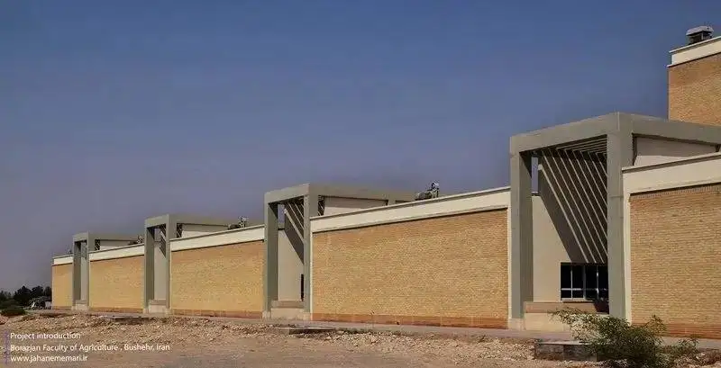 تصاویر؛ معماری هوشمندانه بوشهر؛ دانشکده ای که گرما را به عقب نشینی واداشت!