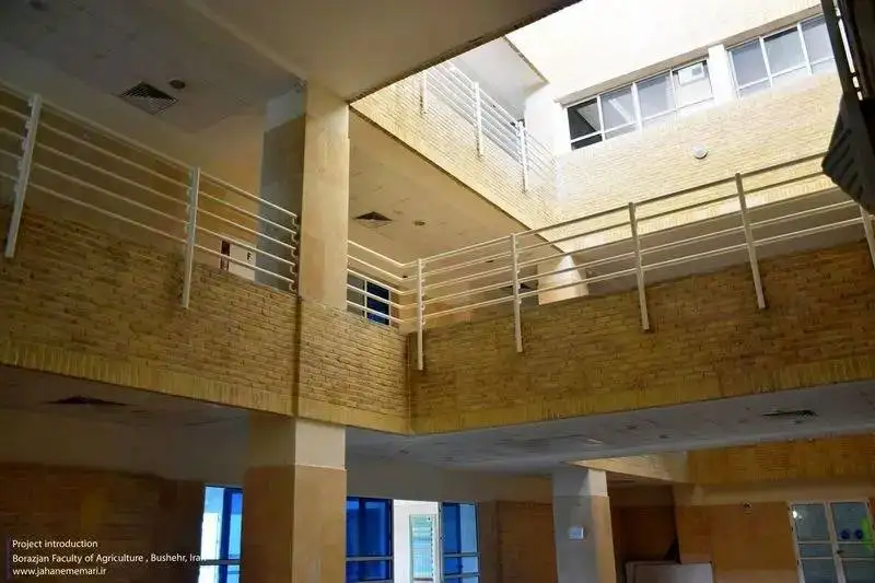 تصاویر؛ معماری هوشمندانه بوشهر؛ دانشکده ای که گرما را به عقب نشینی واداشت!