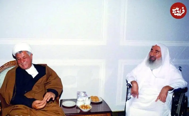 عکس؛ سفر به تاریخ؛ ملاقات «هاشمی رفسنجانی» با «شیخ احمد یاسین، بنیانگذار حماس»؛ سال 1377