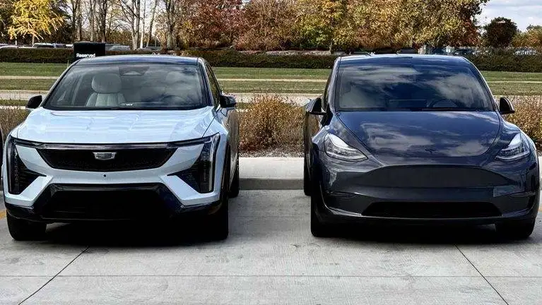 عکس؛ کادیلاک لیریک؛ سلاح مخفی جنرال موتورز برای جذب مشتریان تسلا