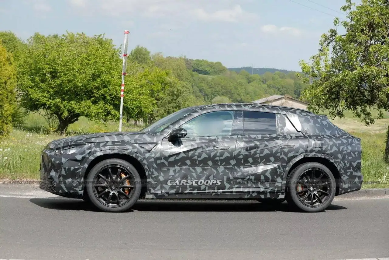 عکس؛ مرسدس amg؛ شاسی بلندی که بوگاتی را به چالش می کشد!